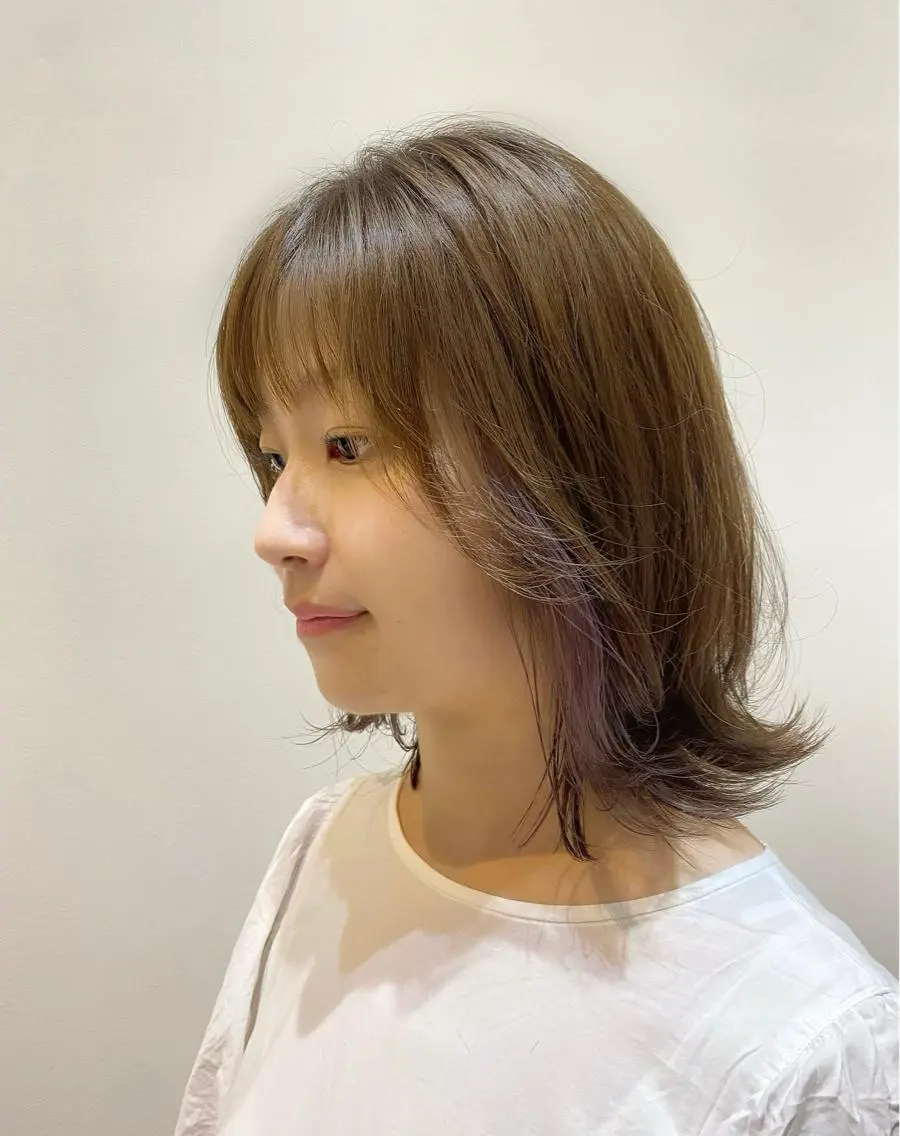 ミディアム カラー ボブレイヤー 透明感カラー イヤリングカラー グレージュ インナーカラー カット ヘアカラー トリートメント ♡オシャ髪♡AI ✂️newi町田のヘアスタイル