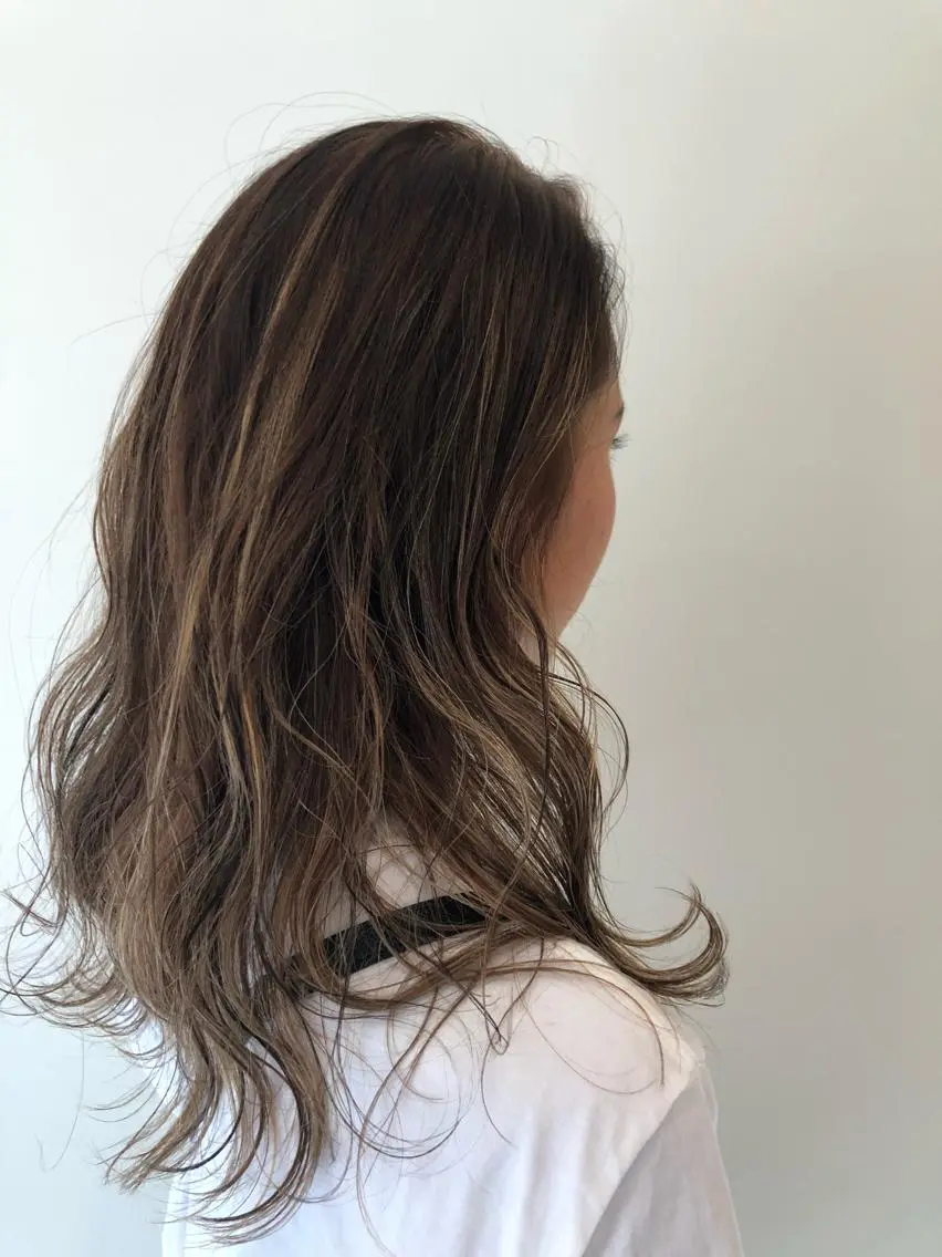ロング カラー ヘアアレンジ メンズ キッズ ネイル マツエク・マツパ メンズハイライト ハイライトカラー ハイライト 透明感カラー🤎 ゆりのヘアスタイル