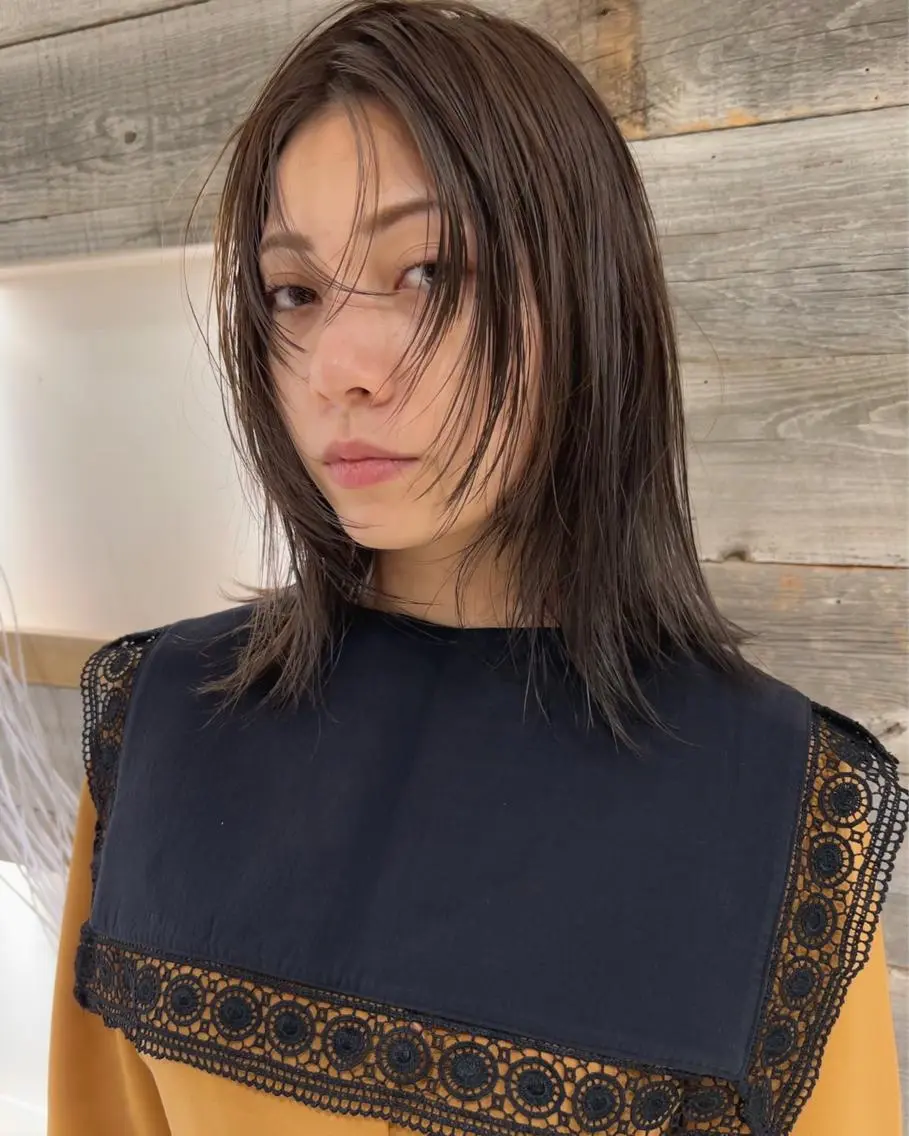 ミディアム カラー 伸ばしかけ レイヤーカット カット ヘアカラー トリートメント 村上雅人 ナチュラルモードのヘアスタイル
