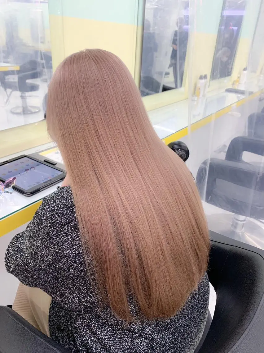 カラー ナチュラル可愛い◎ 推しカラー🤍池袋のヘアスタイル