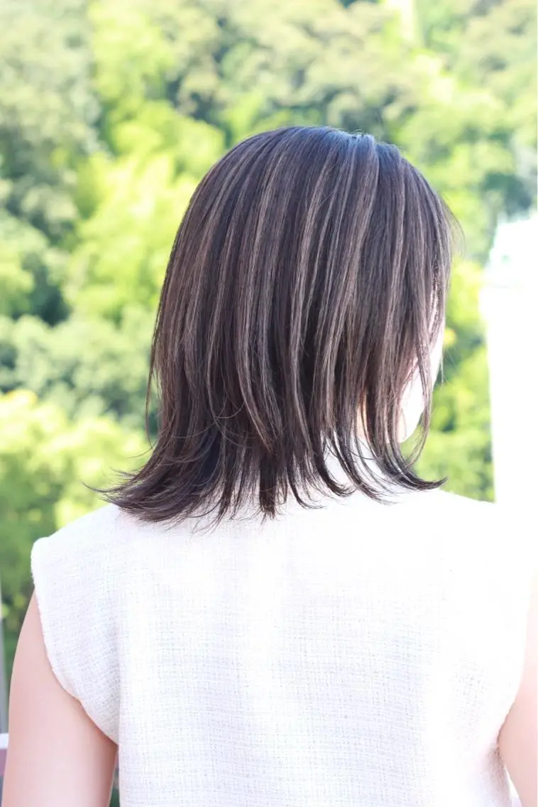 ミディアム カラー グレージュ ハイライトカラー ハイライト ヘアカラー Viage （ビアージュ）のヘアスタイル