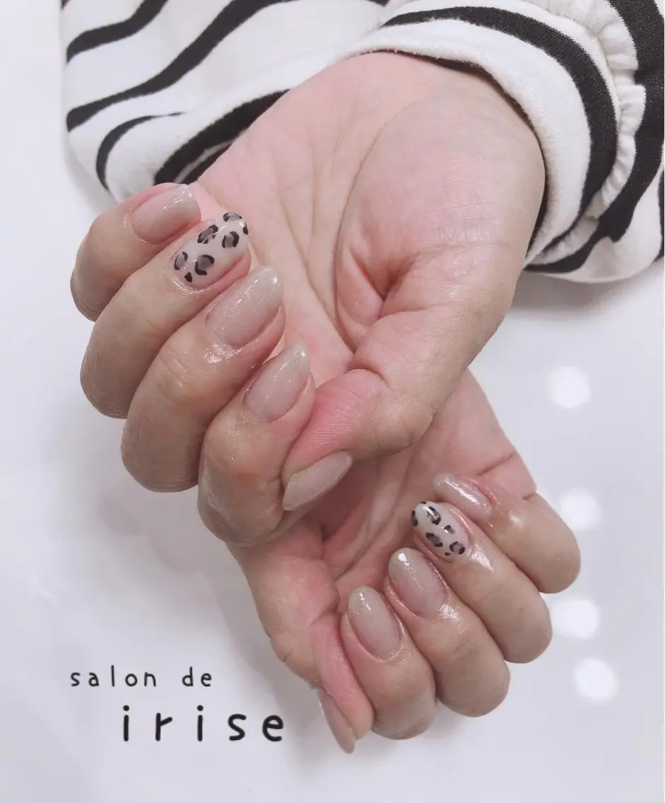 ネイル シンプルネイル salon de iriseのマツエク・マツパデザイン