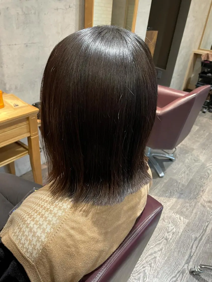 ミディアム カット 🦄艶カラー×韓国 NANA💎🐬のヘアスタイル