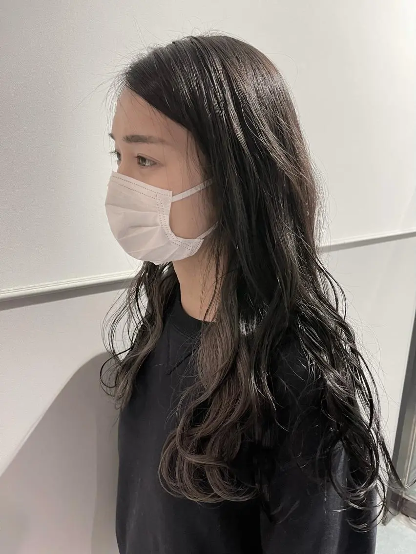 ロング カラー ベージュカラー 透明感カラー ミルクティーベージュ 池田 雅宏のヘアスタイル