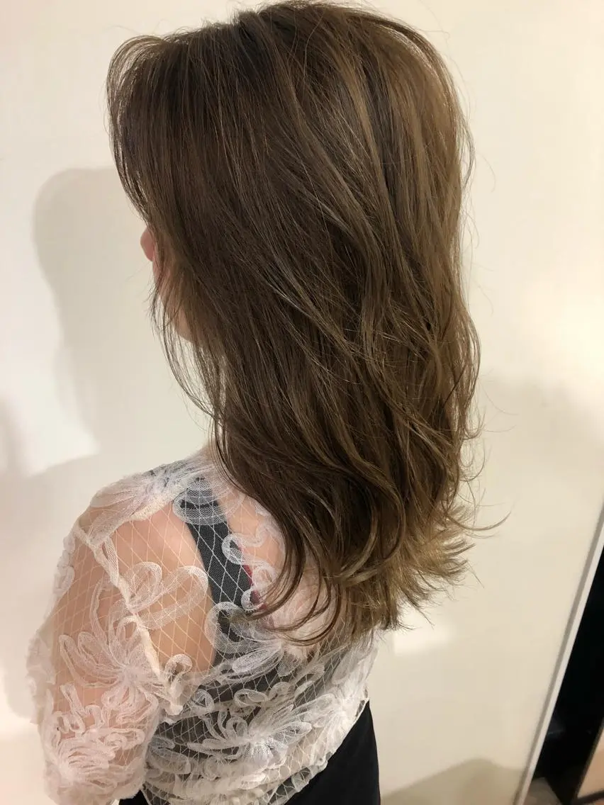 セミロング カット ヘアカラー 縮毛矯正 トリートメント 夜23時まで予約🉑 reverieあきらのヘアスタイル