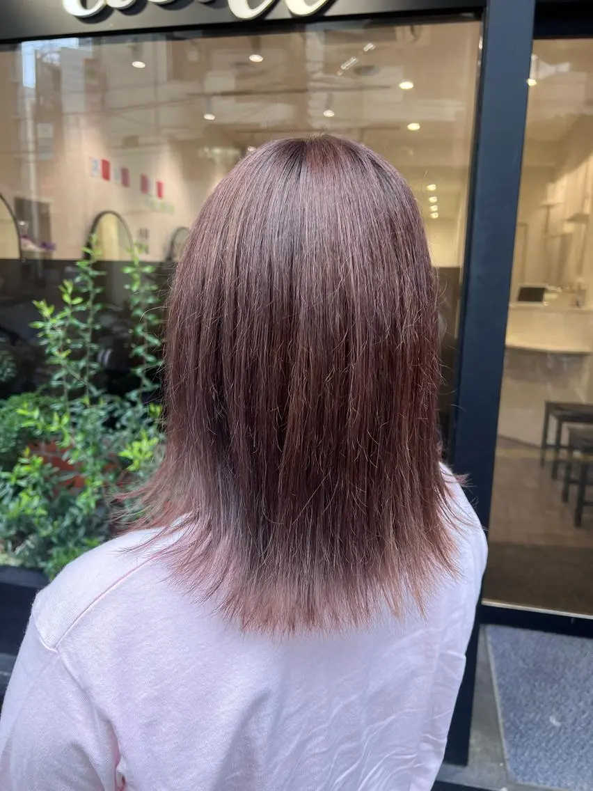 カラー ブラウンカラー ラベンダーカラー KOKORO 中村 朱里のヘアスタイル