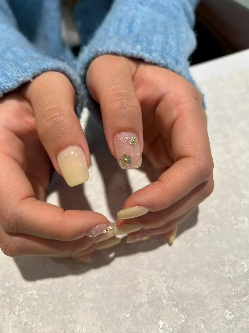 ネイル 桜ネイル ピンク 春ネイル ハンドネイル シンプルネイル🦋 🤍KAYAのネイルデザイン