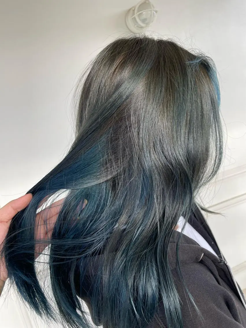 ミディアム カラー ヘアカラー SARA古賀店 かすみ🐬🩵のヘアスタイル