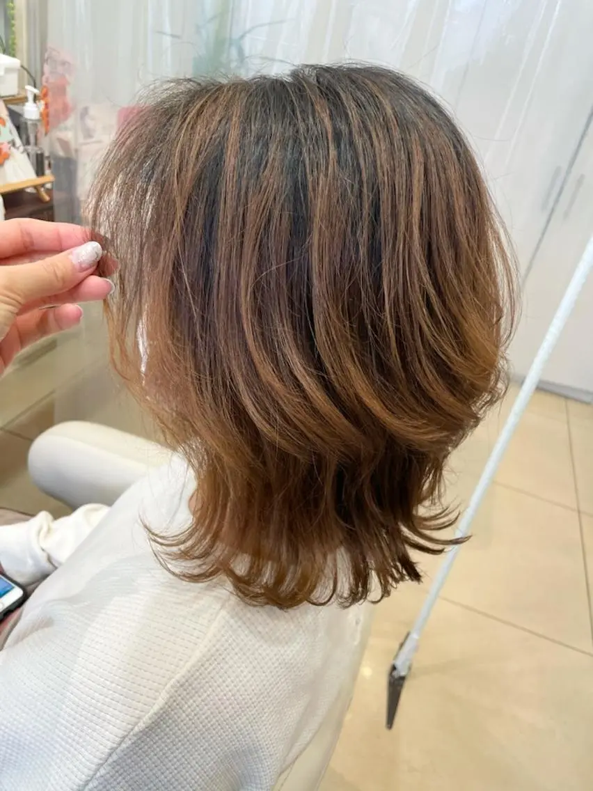 ミディアム レイヤーカット Hair&Cafe Matty’sのヘアスタイル