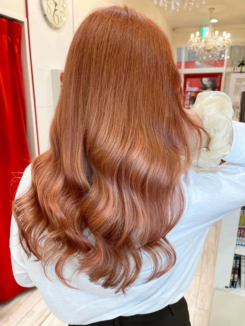 カラー オレンジ ピンクカラー Kazu 🌠名古屋 ハイトーン/レイヤーのヘアスタイル