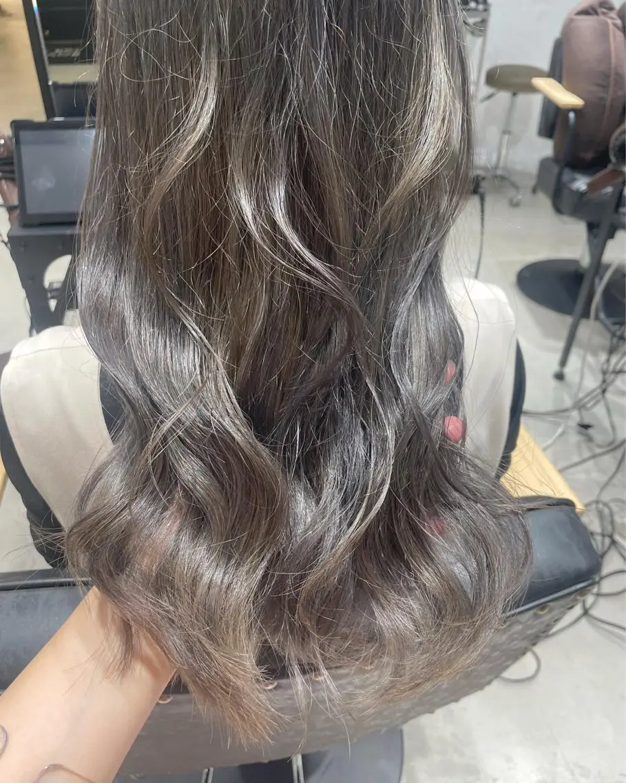 セミロング 暖色カラー🍊 ボブ🌿顔周りcutのヘアスタイル