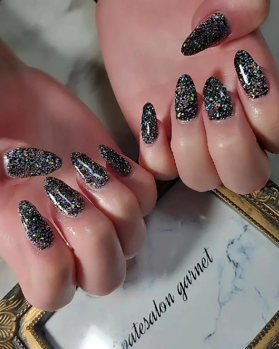 ネイル ラメ(グリッター) Garnet nailのネイルデザイン