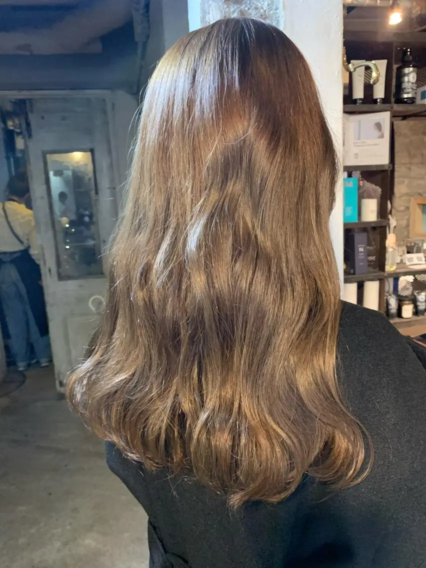 セミロング カラー アッシュ ベージュカラー 透明感カラー 似合わせカラー🫶 小川千波のヘアスタイル