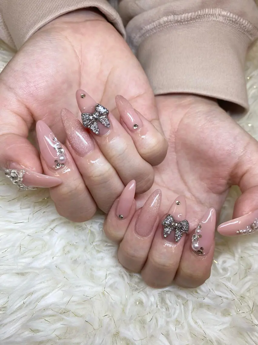 ロング ハンドネイル salon Lilouのネイルデザイン