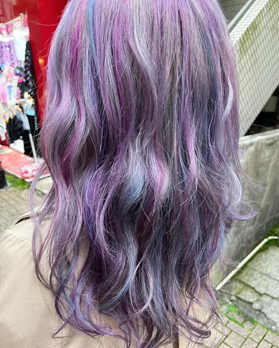 ロング カラー ショートボブ アッシュ バレイヤージュ ミストバング ベージュカラー カット ヘアカラー トリートメント 原宿サロン代表 デザインカラー伊藤卓のヘアスタイル