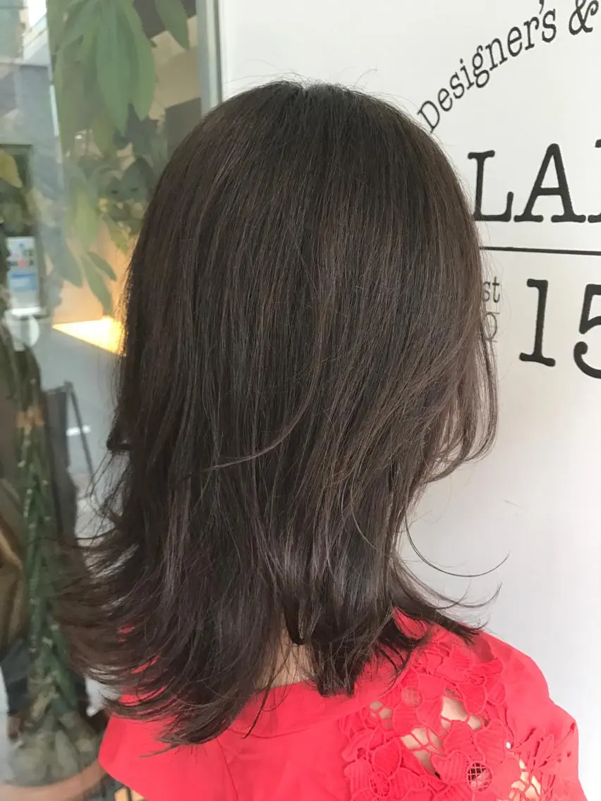 ミディアム カラー アッシュ パープルカラー ひろせ かなのヘアスタイル