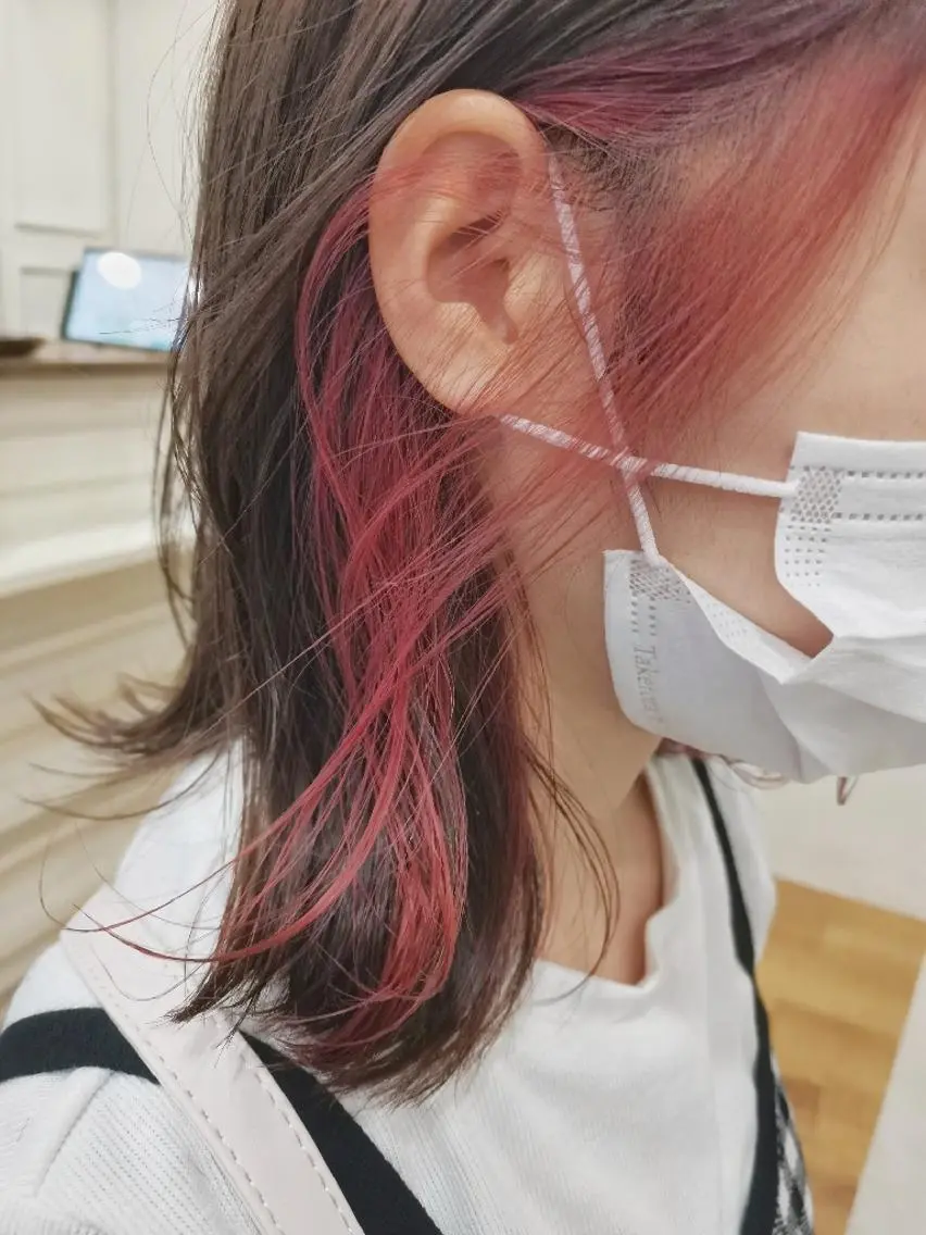 ミディアム カラー インナーカラー ピンクカラー カット ヘアカラー トリートメント N°emirai溝口 MG 🌈梶谷龍吾のヘアスタイル