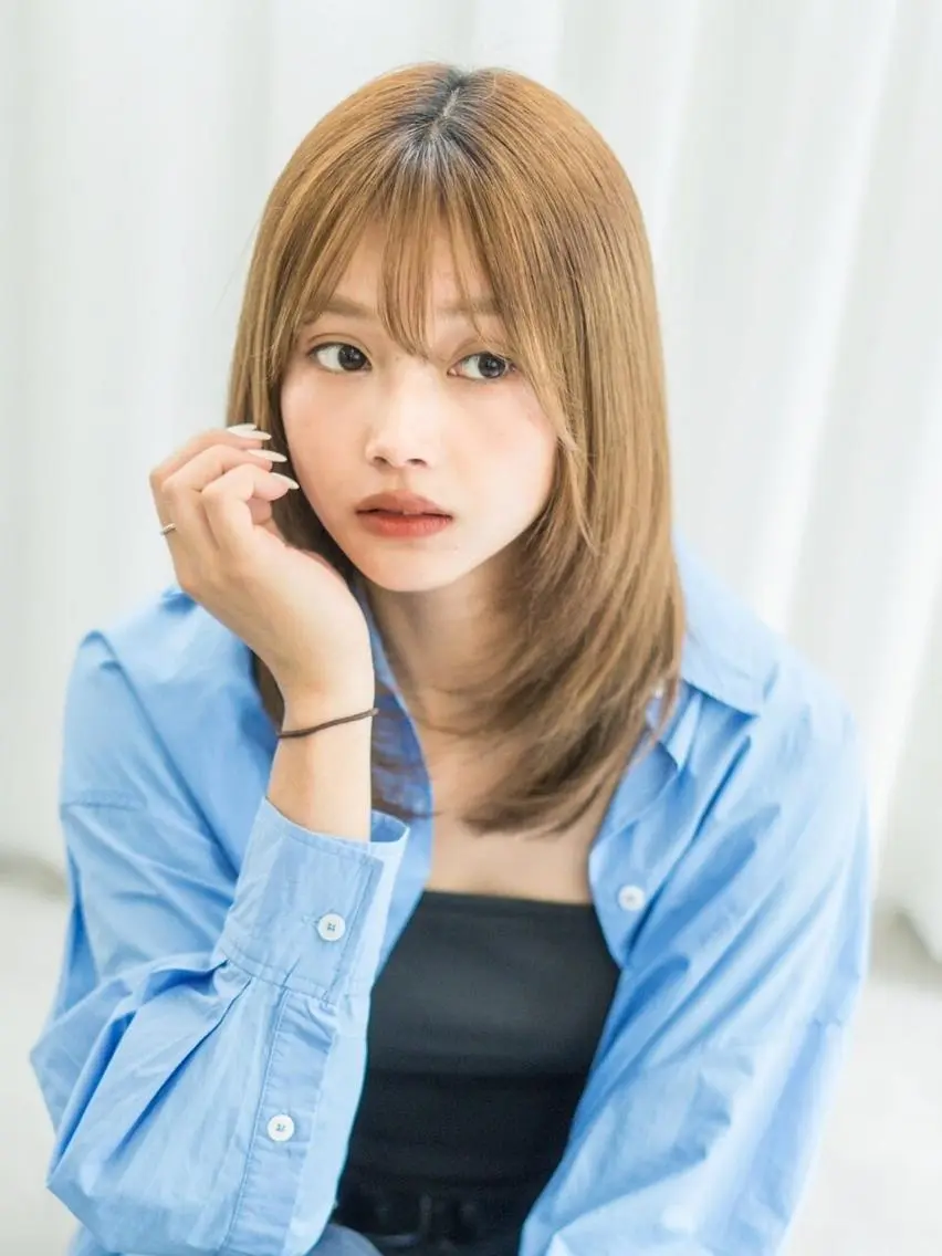 セミロング カット ヘアカラー トリートメント _WHITE 高槻のヘアスタイル