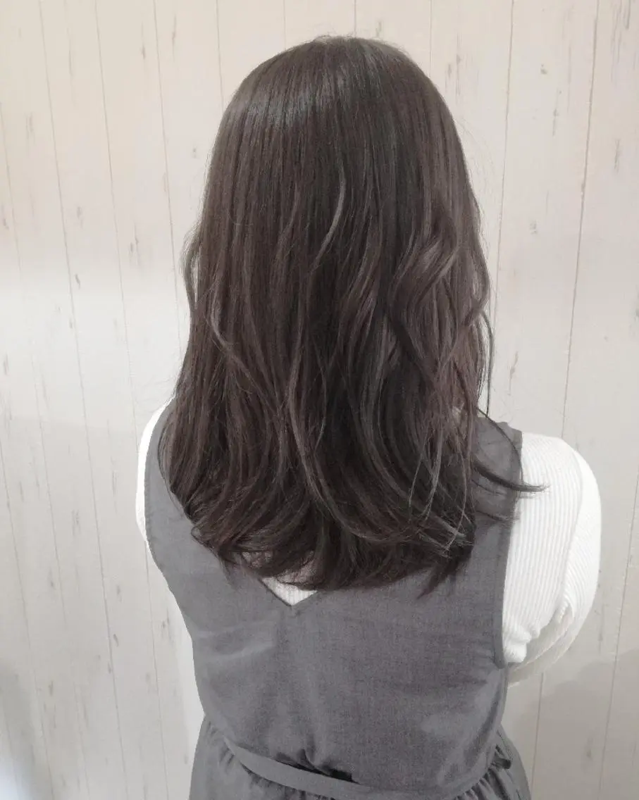 ミディアム カラー アッシュ 西川 敏夫のヘアスタイル