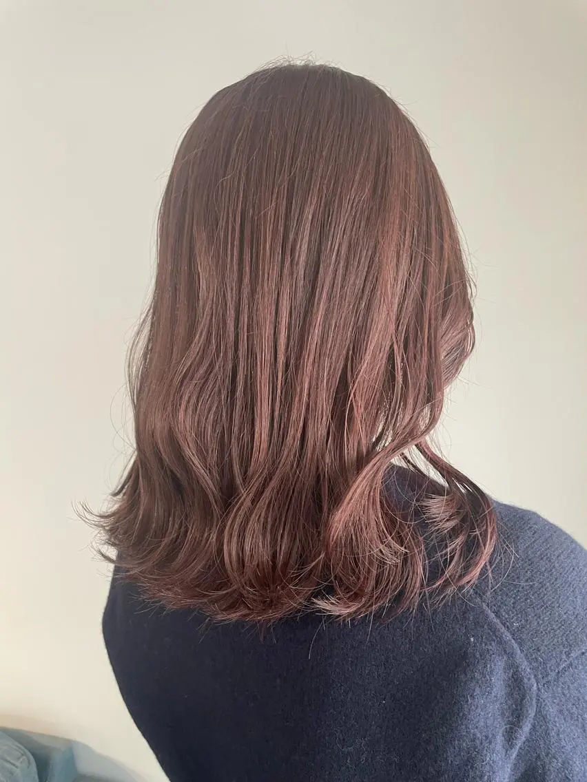 セミロング カラー ヘアアレンジ キッズ マツエク・マツパ アイブロウ カット ヘアカラー 透明感カラー/推しカ ラー☁️JURAのヘアスタイル