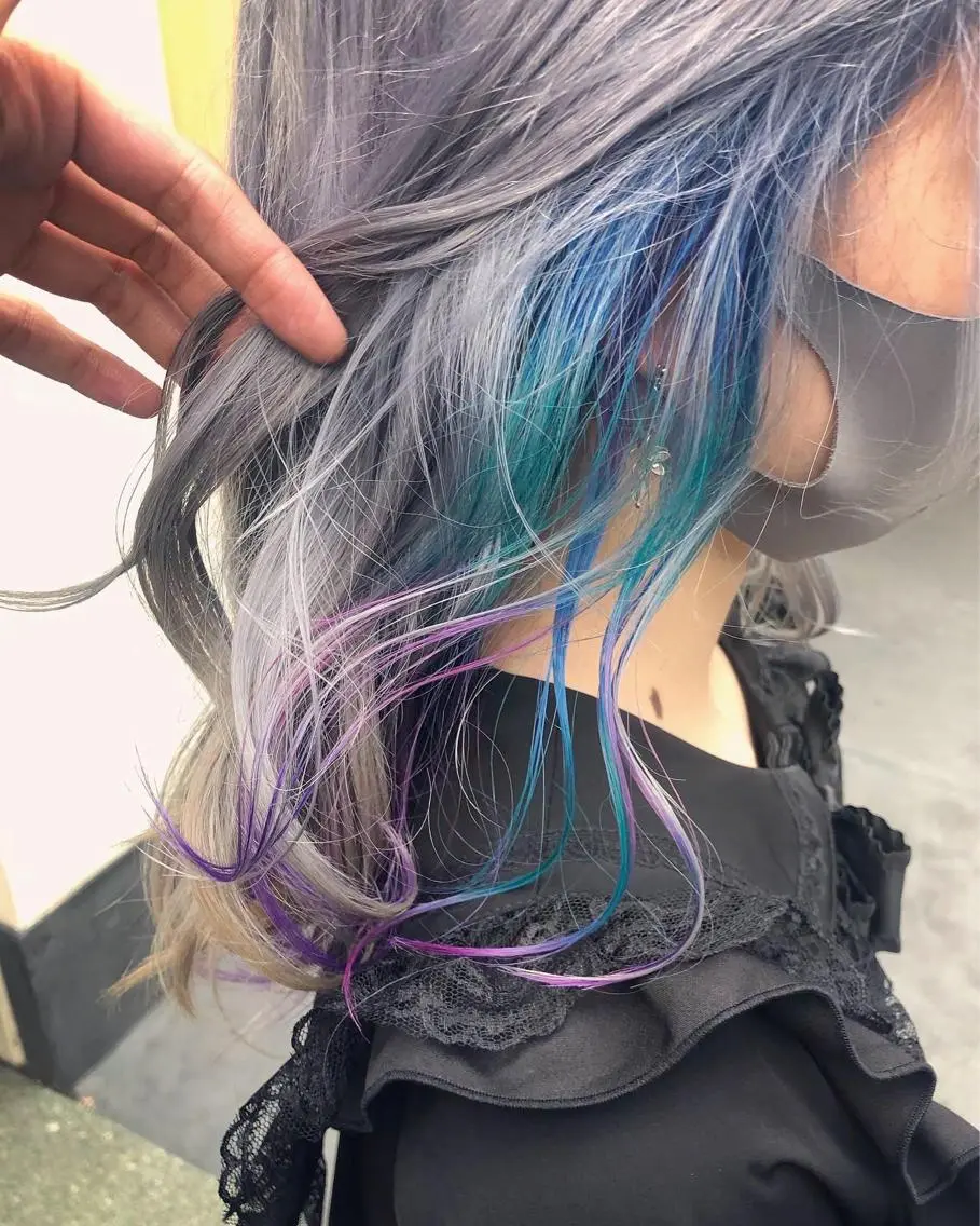 セミロング カラー ショートボブ アッシュ バレイヤージュ ミストバング ベージュカラー カット ヘアカラー トリートメント 原宿サロン代表 デザインカラー伊藤卓のヘアスタイル