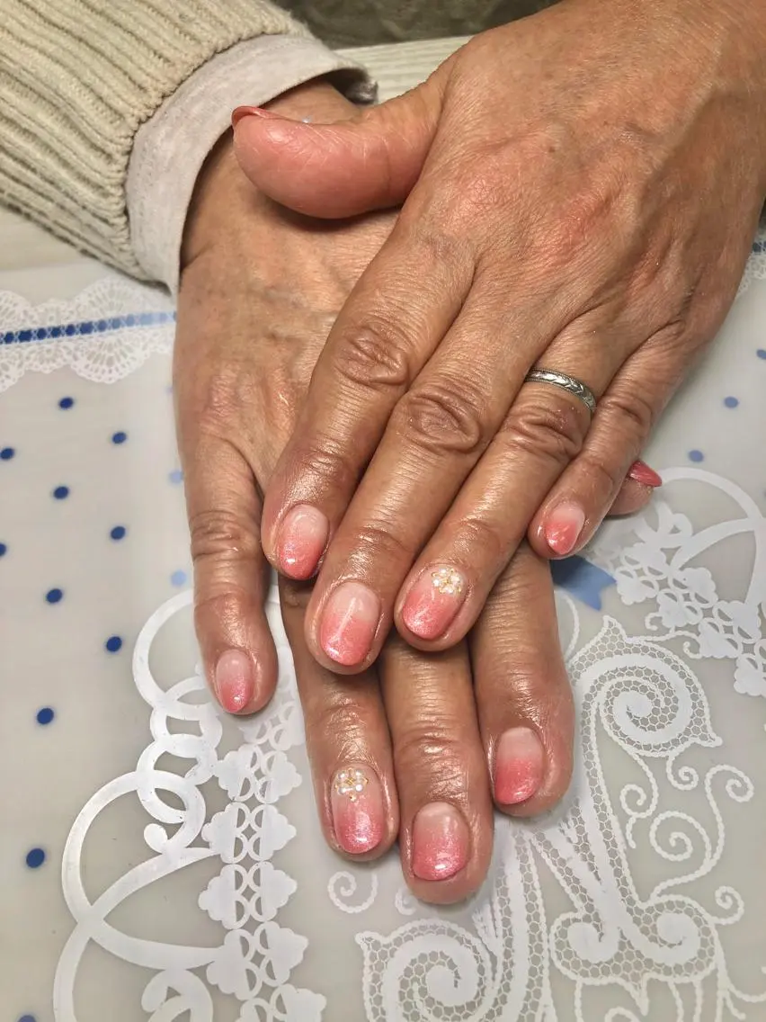 ネイル ピンク 吉野✨ ネイルデザイナー✨のネイルデザイン