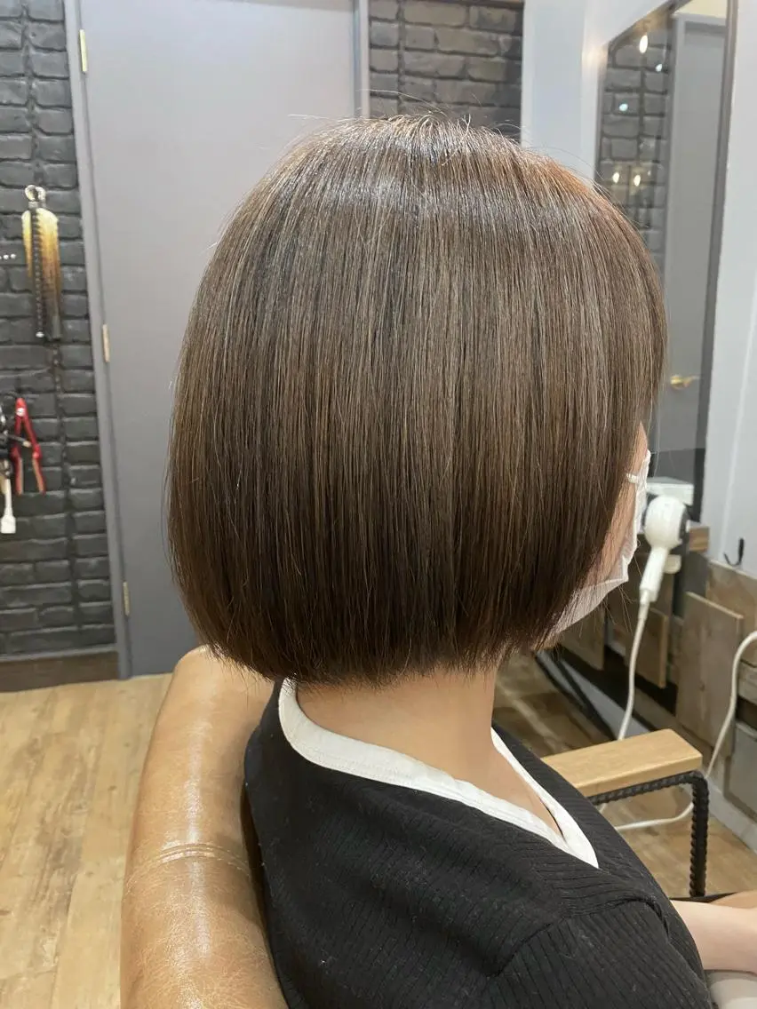 ショート カラー グレージュ ハイライトカラー ボブ ハイライト ヘアカラー トリートメント 特殊カラー特化 ✂️SHIAN フジのヘアスタイル