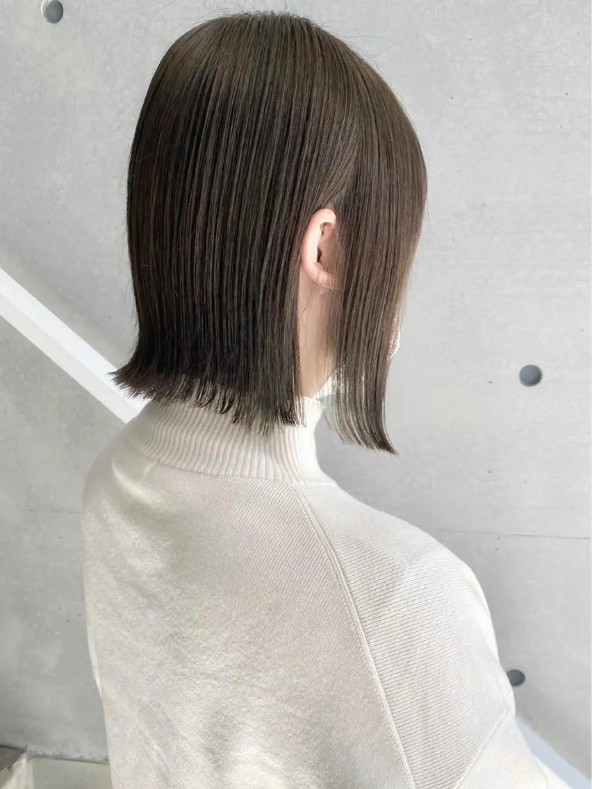 ミディアム カラー 切りっぱなしボブ オリーブカラー ボブ 当日予約🆗ショート /ハイライト/松本のヘアスタイル