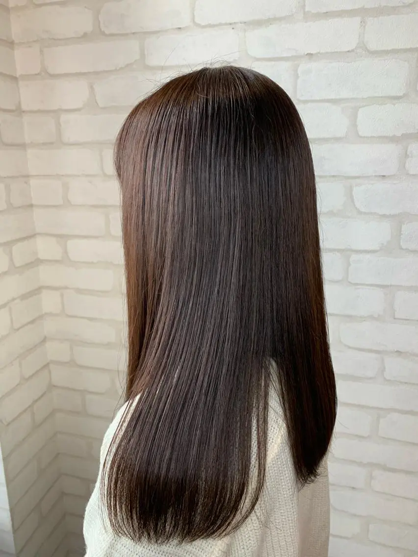 ロング 秋葉 万柚子のヘアスタイル