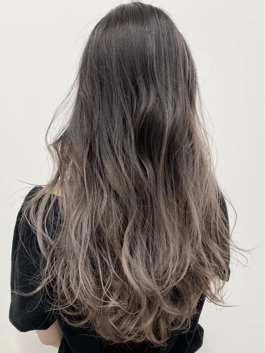 ロング カラー ヘアアレンジ グラデーションカラー 【公式】amble luxe池袋東口🩷のヘアスタイル