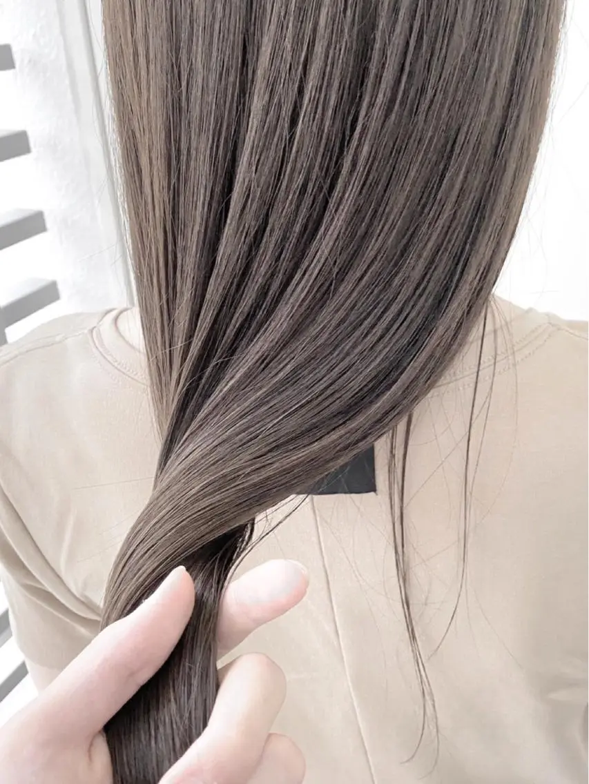 ミディアム カラー ベージュカラー グレージュ 上條 航平のヘアスタイル
