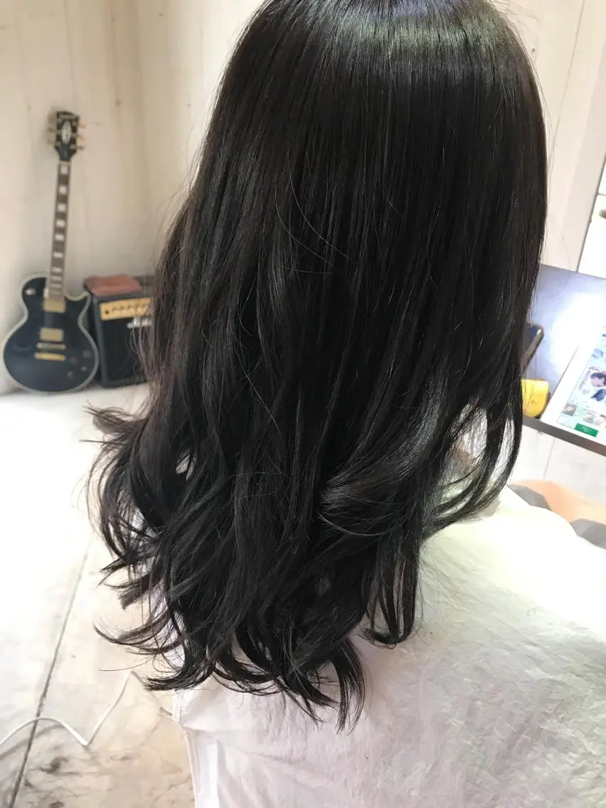 セミロング パーマ セミロングパーマ デジタルパーマ カット パーマ トリートメント 長尾 桃佳のヘアスタイル
