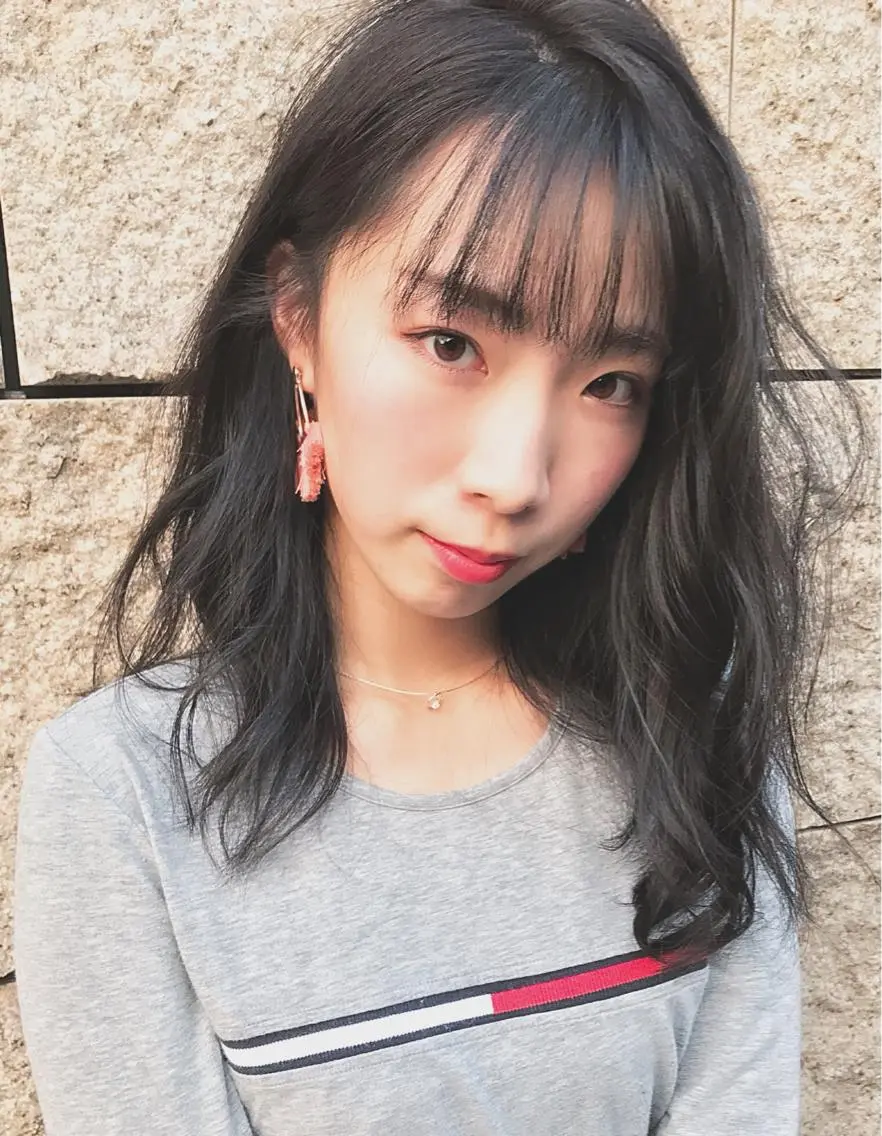 セミロング カラー パーマ 黒髪 ブルーカラー ブルーブラック 透明感カラー 上條 航平のヘアスタイル