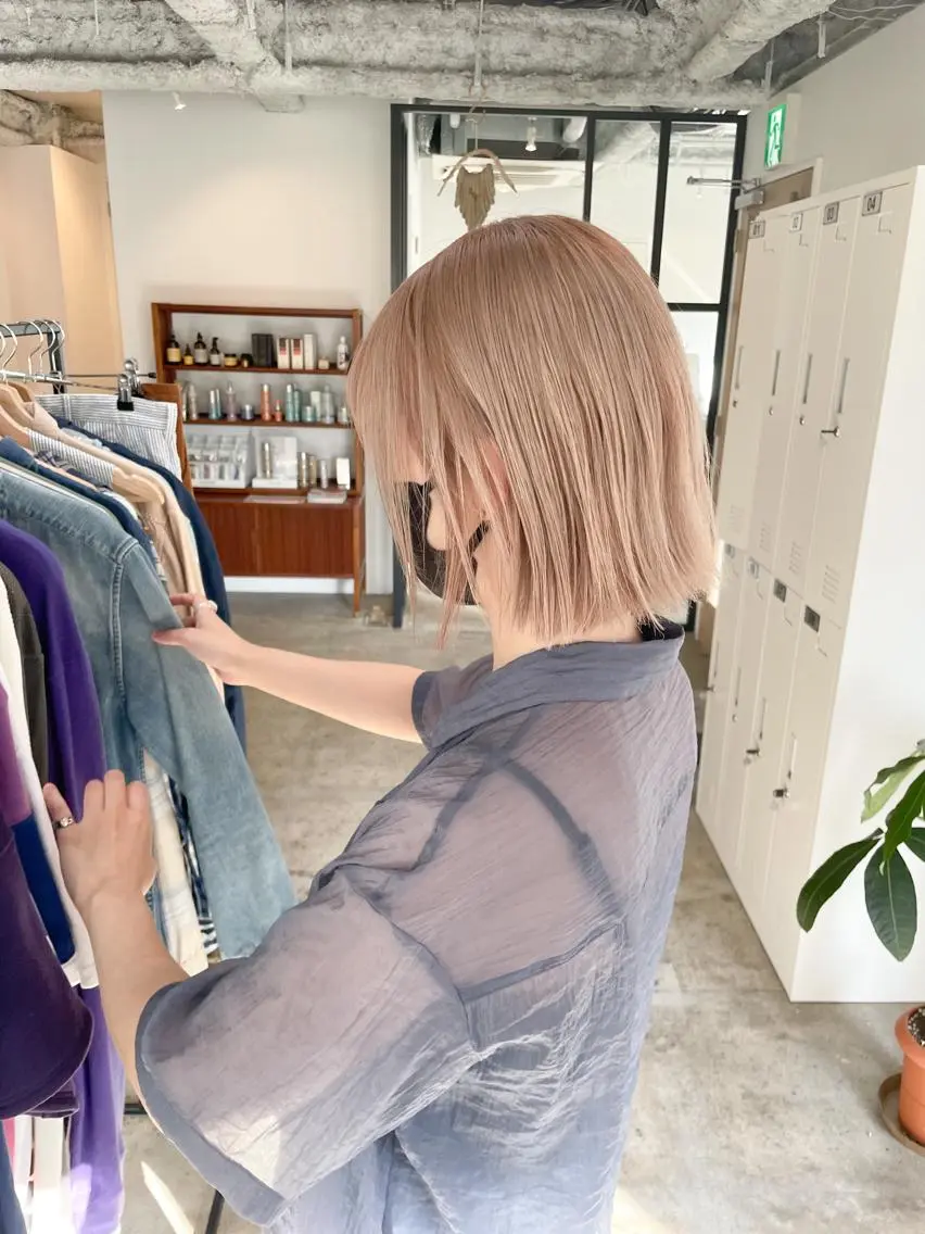 ミディアム カラー ベージュカラー ミルクティーベージュ ボブ ヘアカラー Takuma Suzuki中目黒のヘアスタイル