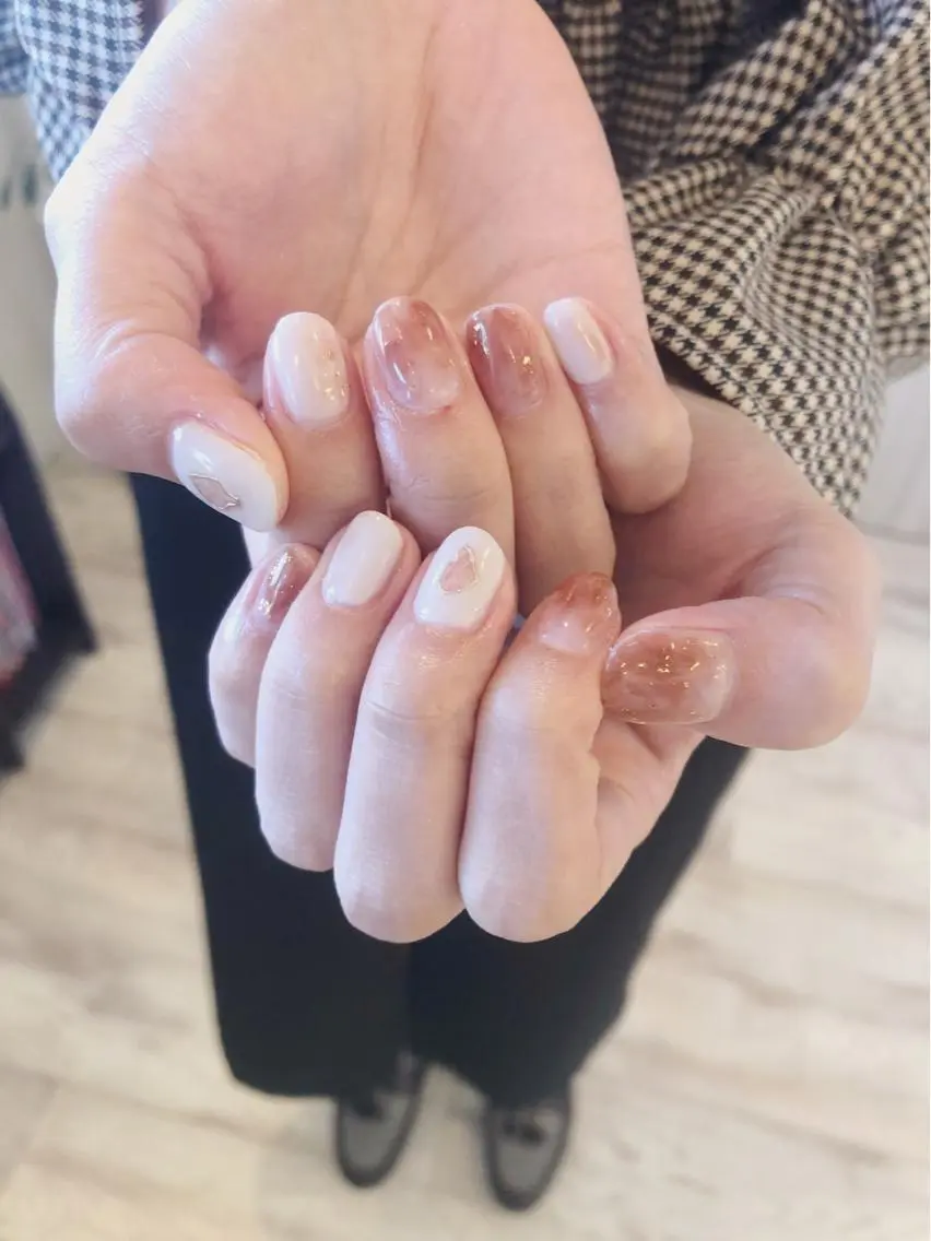 ネイル ニュアンスネイル ハンドネイル 【岐阜💅🏻】 オトナ可愛い🤍🪄のネイルデザイン