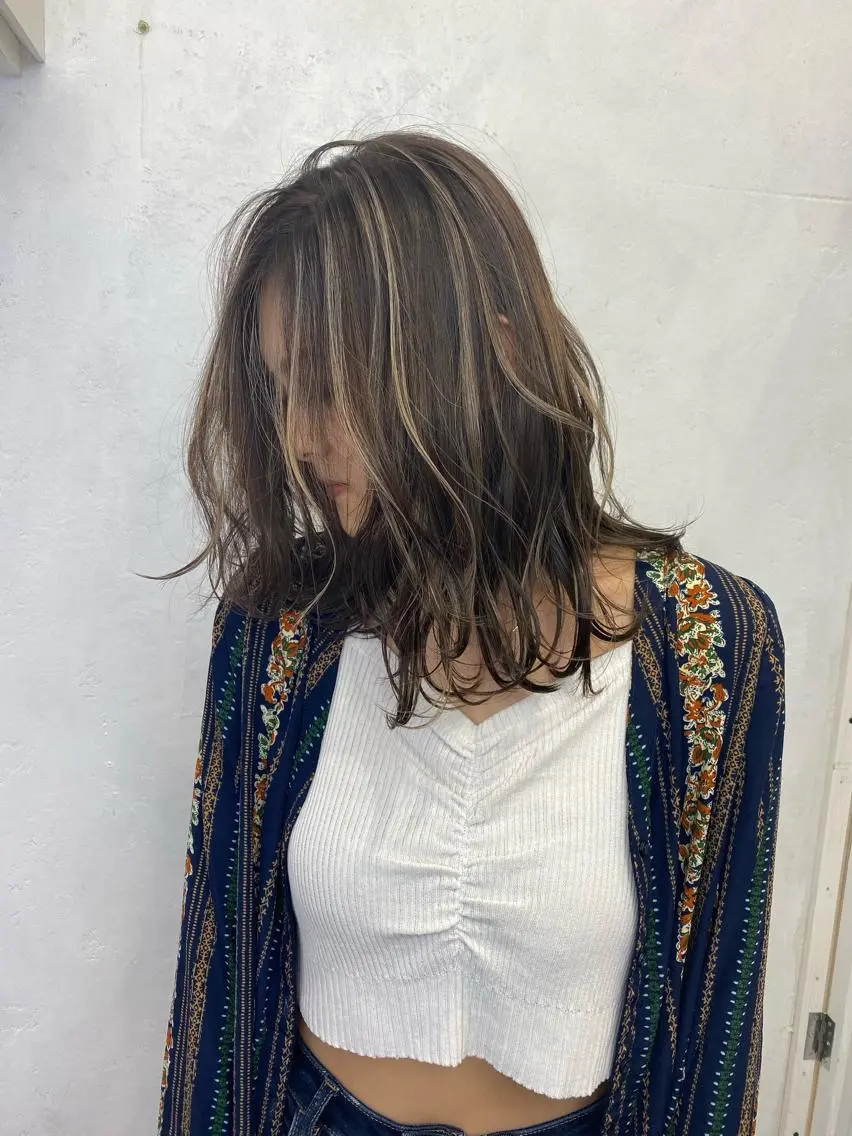 ミディアム カラー ハイライトカラー ハイライト ヘアカラー トリートメント 🌈透明感カラー ✨松田龍也🌈のヘアスタイル