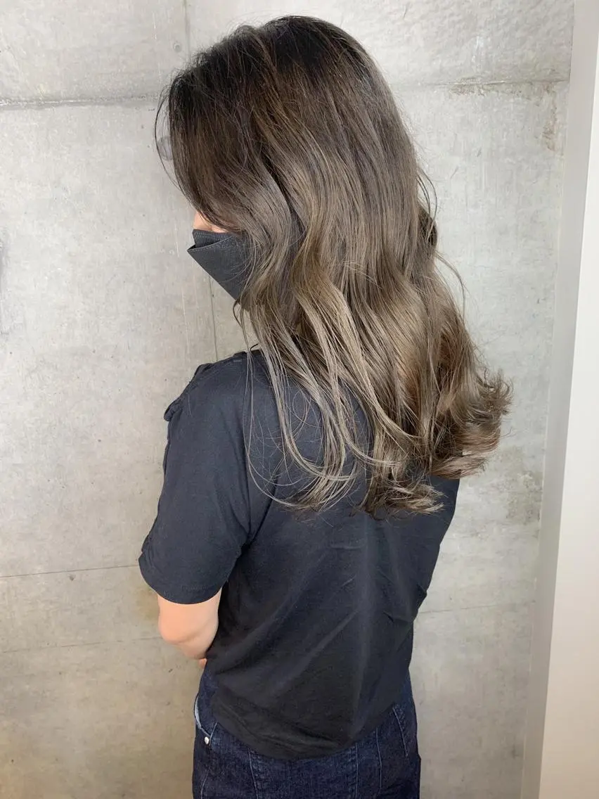 ロング カラー 💛ブリーチカラー /ブリーチ縮毛💛のヘアスタイル