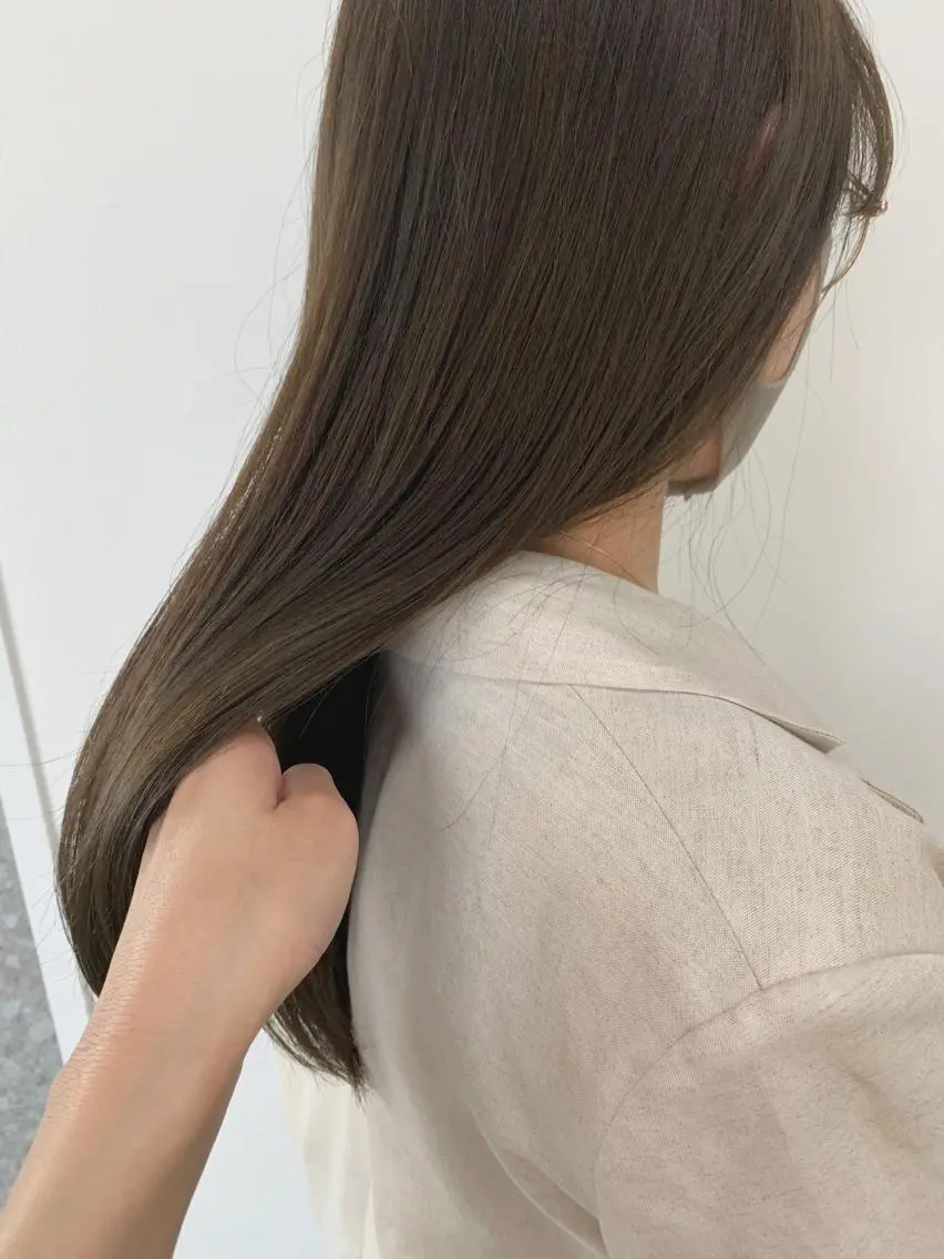 ロング カラー ヘアカラー トリートメント 山下 千明のヘアスタイル