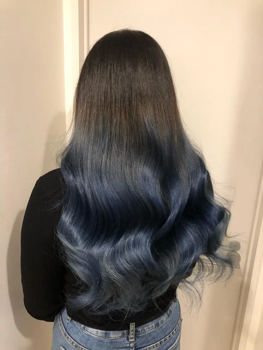 ロング カラー シールエクステ バレイヤージュ ミストバング ブルーカラー ダブルカラー カット ヘアカラー トリートメント 🧡艶髪/エクステ 🫧🧡YUKI❄️のヘアスタイル