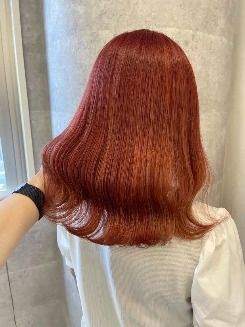 ミディアム Loob.TOKYO MIYA🌈のヘアスタイル
