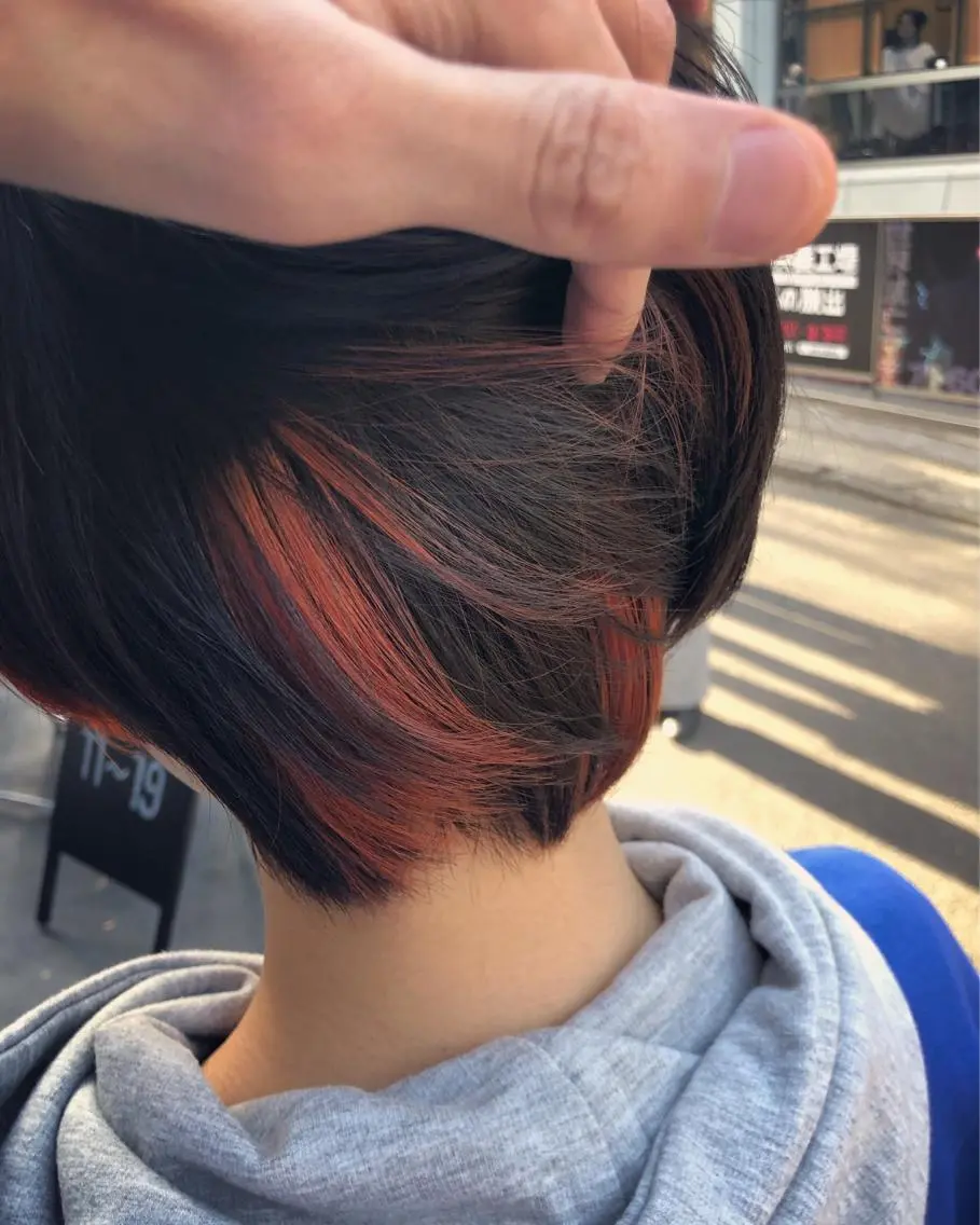 ショート カラー ハイライトカラー オレンジ ハイライト カット ヘアカラー トリートメント 原宿サロン代表 デザインカラー伊藤卓のヘアスタイル