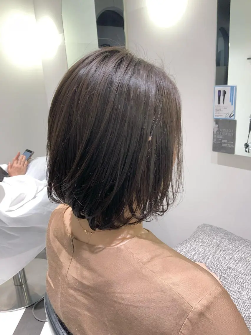 ミディアム APHRODITE 升田　潤のヘアスタイル