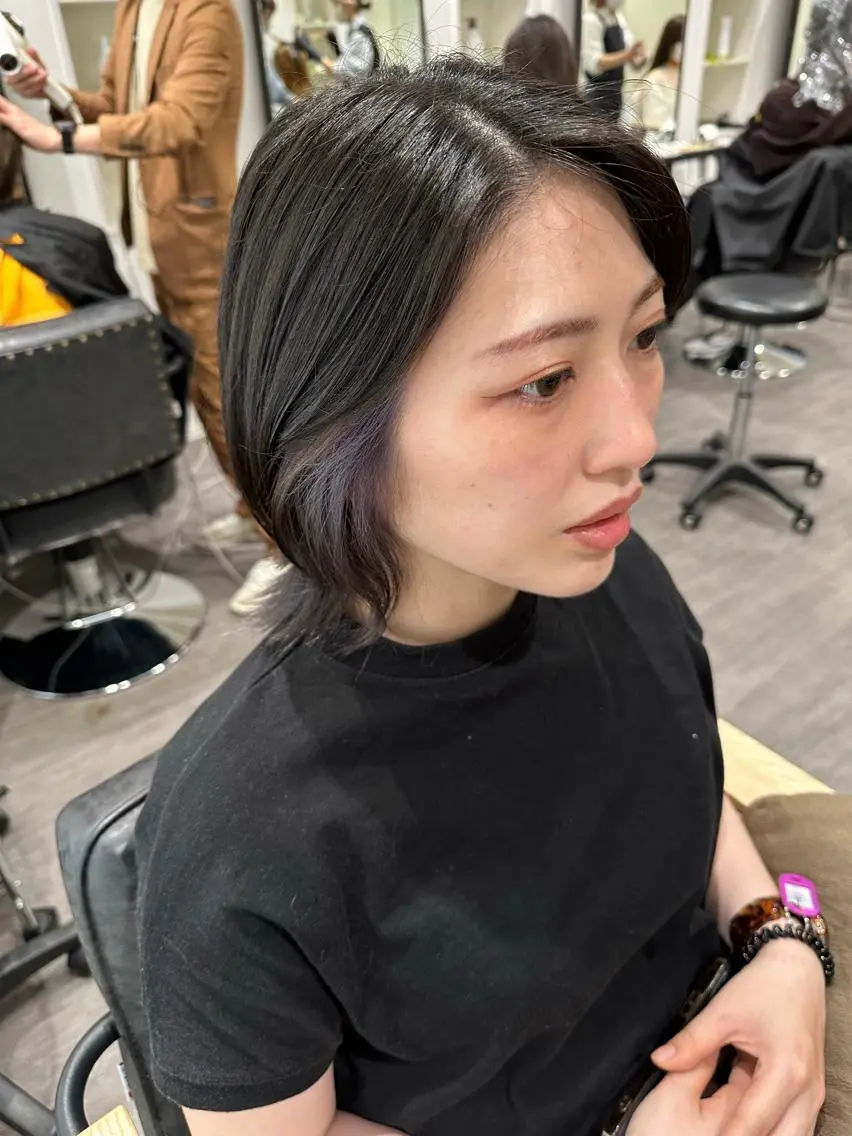 ミディアム カラー アッシュ ブルーカラー インナーカラー 艶髪レイヤー上田 紗也🇰🇷💗のヘアスタイル