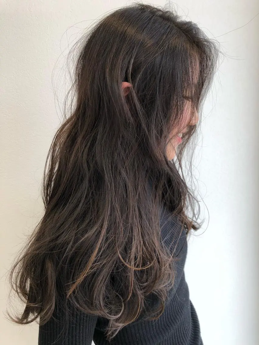 ロング カラー パープルカラー 似合わせ レイヤー須川のヘアスタイル