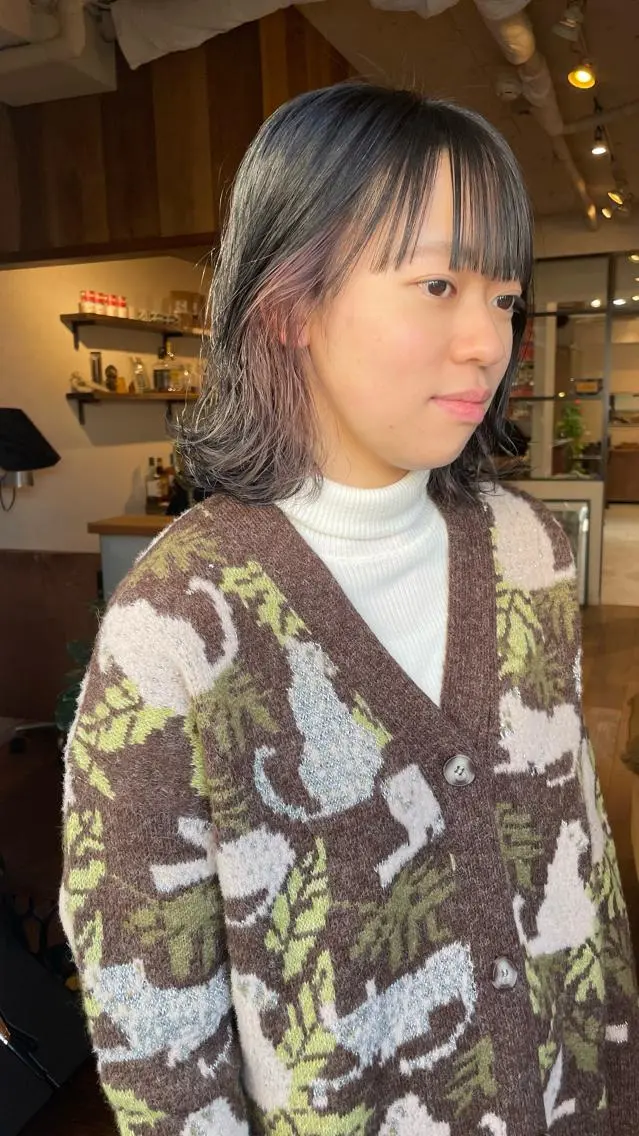 ショート カラー ブリーチ ダブルカラー シルバー ファッションに 溶け込むstyleのヘアスタイル