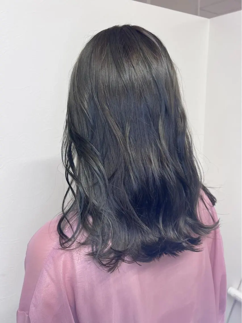 ミディアム カラー カット ヘアカラー トリートメント Sol plusのヘアスタイル