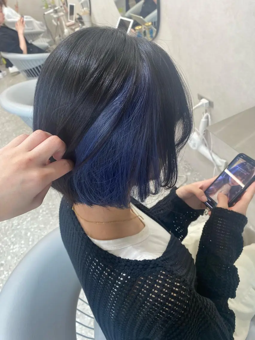 ショート カラー デザインカラー インナーカラー レイヤー/顔周り/ 透明感カラー/ななのヘアスタイル