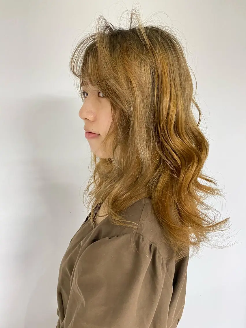 ロング カラー KOOKI スティードトーキョーのヘアスタイル