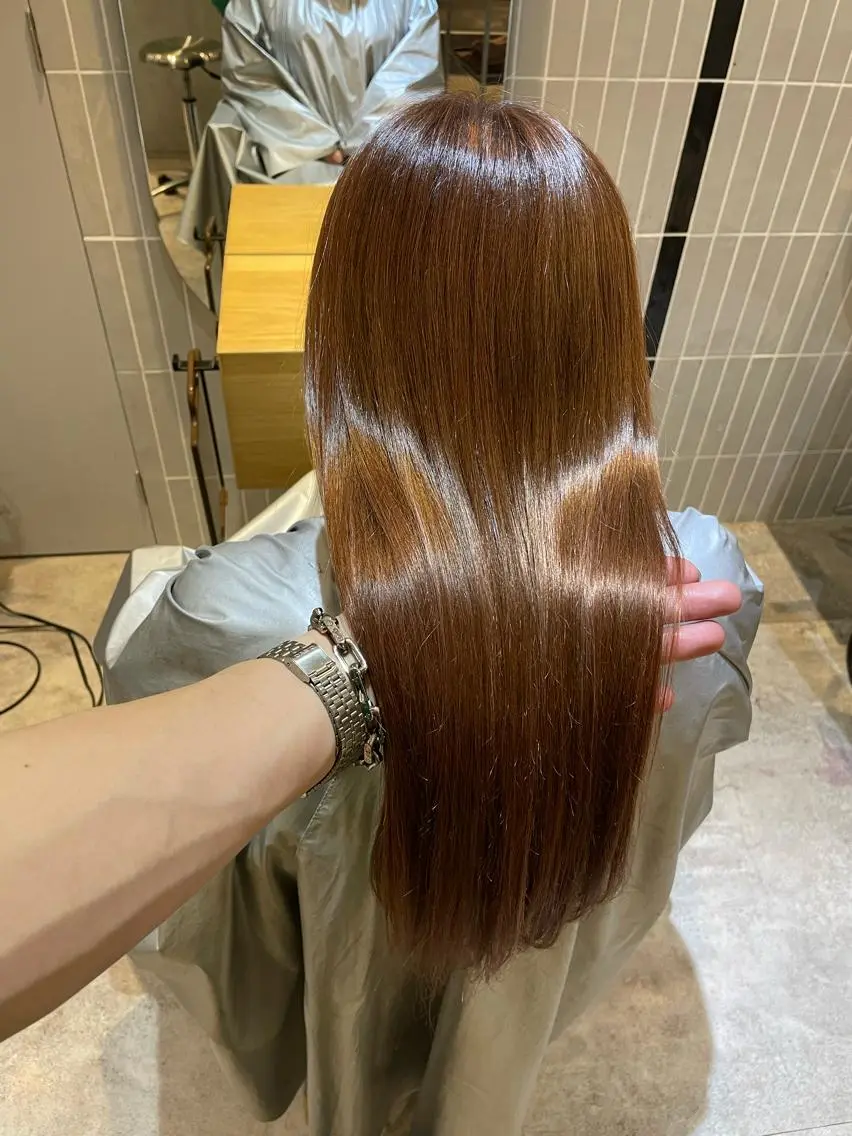セミロング トリートメント 複雑履歴に対応ブリー チ無しダブルカラーのヘアスタイル