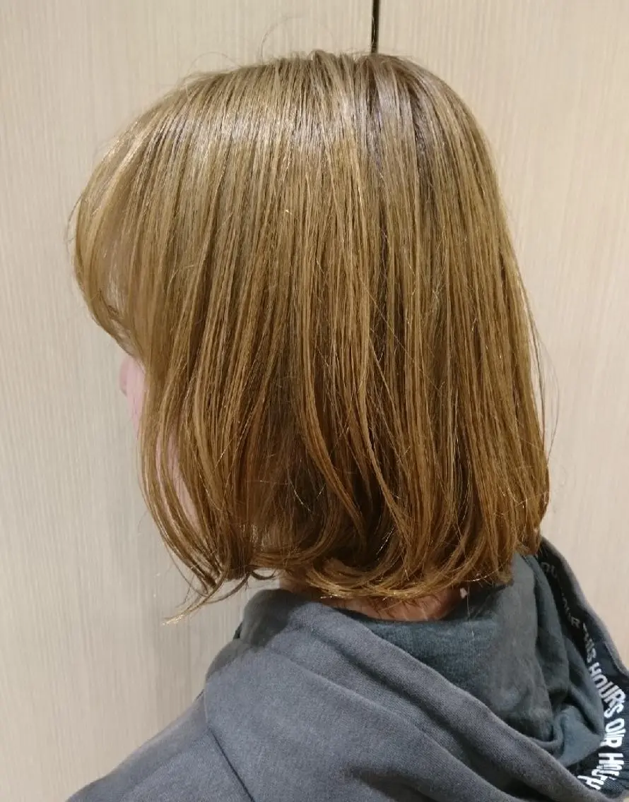ミディアム カラー ヘアカラー トリートメント 社内カット講師・店長 菅原賢一のヘアスタイル